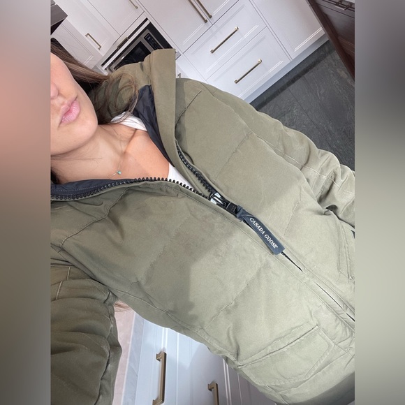 Canada Goose mid-length jacket in army green - Picture 9 of 12